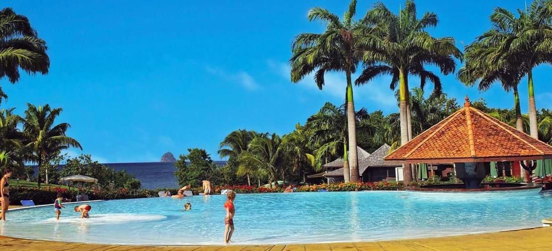 Au Beau Village Studio Avec Piscine Magnifique Sainte-Luce Exteriér fotografie